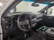 2024 GMC SIERRA REG CAB 4WD 5.3 V8 - Photo 8 of 9