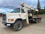 1997 Ford National 600C Series Boom Truck - Photo 1 of 31