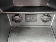 2020 Hyundai Kona 2.0L Essential 4dr Front-Wheel Drive  - Photo 13 of 17