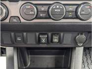2019 Toyota Tacoma SR5 V6 4x4 Double Cab 6 ft. box  - Photo 13 of 16