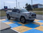 2019 Toyota Tacoma SR5 V6 4x4 Double Cab 6 ft. box  - Photo 2 of 16