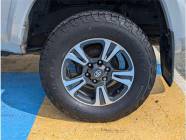 2019 Toyota Tacoma SR5 V6 4x4 Double Cab 6 ft. box  - Photo 6 of 16