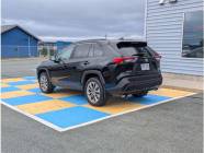 2022 Toyota RAV4 XLE 4dr All-Wheel Drive  - Photo 5 of 19