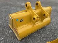 60" CAT 320; Deere 200/210 Clean Up Excavator Bucket