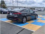 2018 Hyundai Elantra GL (A6) 4dr Sedan  - Photo 3 of 18