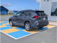 2020 Toyota RAV4 LE 4dr All-Wheel Drive  - Photo 5 of 19