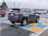 2022 Jeep Compass North 4dr 4x4  - Photo 3 of 18