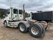 2017 Freightliner Cascadia Day Cab Tractor - Photo 2 of 9