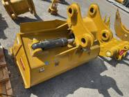 70" CAT 320; Deere 200/210 Hydraulic Tilting Excavator Bucket - Photo 1 of 2