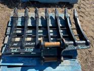 40" CAT 305 RAKE for 4 - 6 Ton Excavators