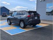 2021 Toyota RAV4 LE 4dr Front-Wheel Drive  - Photo 5 of 18