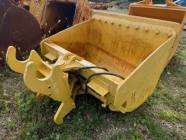 60" Welco Beales Hydraulic Tilt Clean up Bucket - Photo 1 of 4