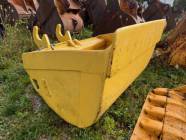 60" Welco Beales Hydraulic Tilt Clean up Bucket - Photo 2 of 4