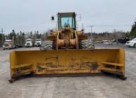 1992 Deere 744E Loader with Bucket and Snow Box Blade - Photo 2 of 7