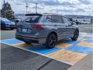 2023 Volkswagen Tiguan Comfortline R-Line Black 4dr All-Wheel - Photo 3 of 18