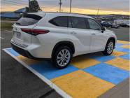 2020 Toyota Highlander Limited 4dr All-Wheel Drive  - Photo 3 of 21