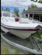 For sale boat, motor & yatchclub trailer 