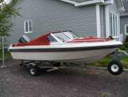 Boat is walk through 1989 Marvac built in Quebec. Motor ...