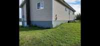 Bungalow 3 bed/1 bath full 8ft concrete basement - Photo 2 of 9