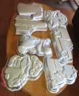 CAKE PAN DECORATOR MOLDS - Photo 1 of 6