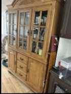 China Cabinet - Photo 1 of 2