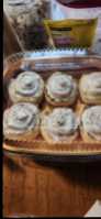 Cinnamon buns with frosting 