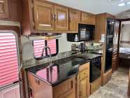 Class A Motorhome RV 33.5' - Photo 5 of 10