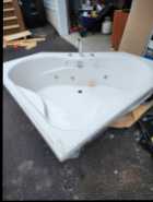 Corner Whirlpool Tub with Roman Faucet $300 - Photo 2 of 3