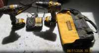DEWALT CORDLESS POWER TOOLS - Photo 3 of 4