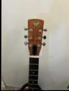 Dobro guitar  - Photo 4 of 6