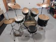 Drum set - Photo 1 of 2