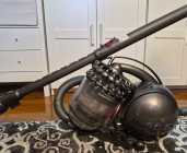 DYSON DC78 vacuum. Engineered for homes with pets - Photo 7 of 8