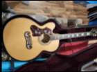 Ephipone J200 jumbo guitar left ganded