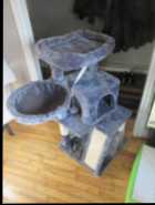 feandrea quality cat tower  - Photo 1 of 2