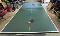 Foldable ping pong table