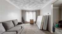 Four-bedroom house for rent in nice community - Photo 3 of 6