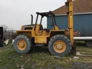 Four wheel drive forklift