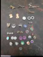 Gigantic Jewelry Lot 179 Pieces Plus Broken Lot - Photo 3 of 13