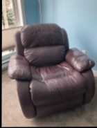 Great condition Recliner - Photo 2 of 4