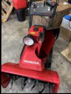 HS928 Honda Snowblower - Photo 2 of 5