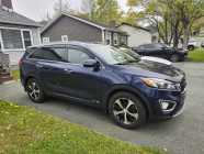 A KIA Sorento EX V6 AWD