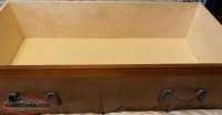King Bedroom Set (Solid wood) - Photo 4 of 5