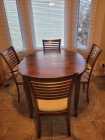 Kitchen Table & Chairs