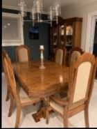 Oak dining room table with leaf, (not in table in photo)
6 ...