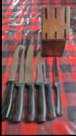 KNIFE BLOCK WITH 6 KNIVES  - Photo 3 of 6