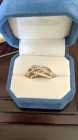 Ladies diamond gold ring