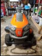 Lawn tractor  - Photo 6 of 7