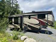 LS32 FW Lifestyle 5th Wheel - Photo 2 of 16