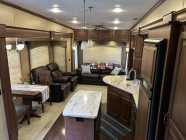 LS32 FW Lifestyle 5th Wheel - Photo 5 of 16