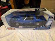 Maisto Diecast 1:18 Cars - Photo 2 of 9